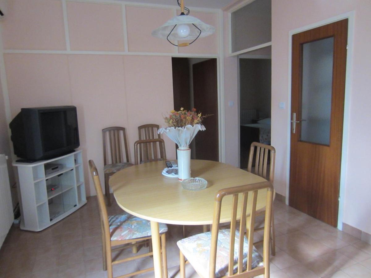 Ivic Apartments Vodice Croatia Exterior photo